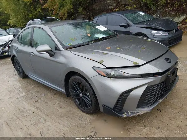 4T1DBADK0SU511843 — 2025 Toyota Camry, Задняя часть (Rear), фото до ремонта