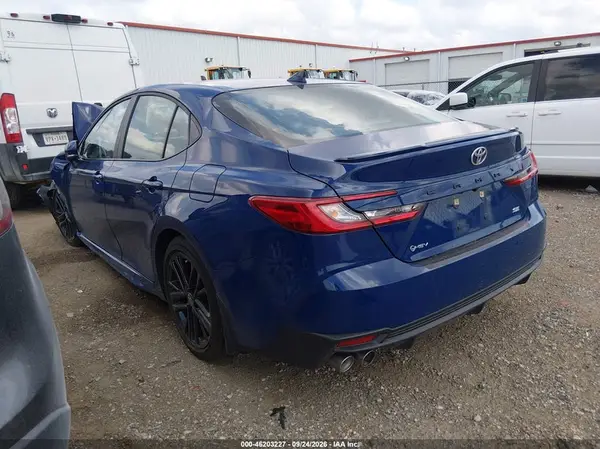 4T1DAACK5SU140277 — 2025 Toyota Camry, фото 3 с аукциона IAAI, Передняя часть