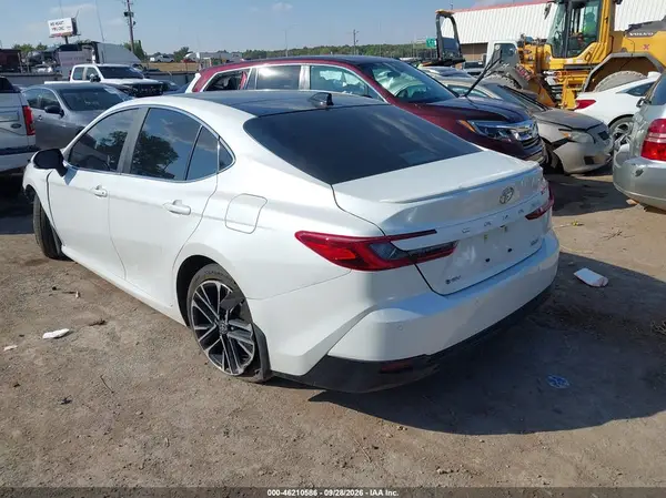 4T1DAACKXSU070064 — 2025 Toyota Camry, фото 3 с аукциона IAAI, Передняя часть