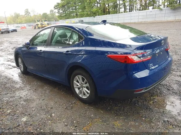 4T1DBADKXSU030708 — 2025 Toyota Camry, фото 3 с аукциона IAAI, Передняя часть справа