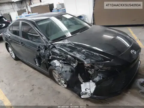 4T1DAACKXSU540934 — 2025 Toyota Camry, Правая сторона, фото до ремонта