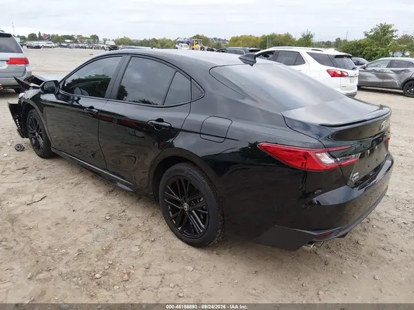 4T1DBADK4TU052026 — 2026 Toyota Camry, фото 3 с аукциона IAAI, Передняя часть