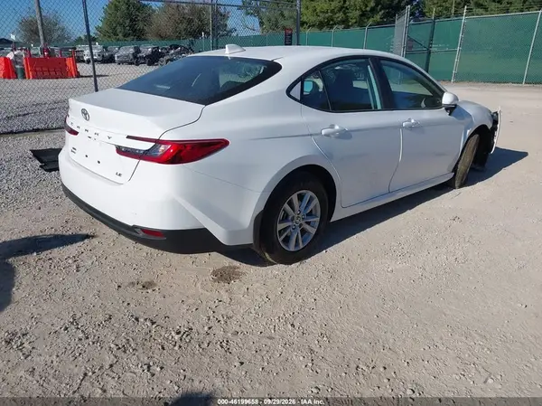 4T1DBADKXTU064620 — 2026 Toyota Camry, фото 4 с аукциона IAAI, Повреждения со всех сторон