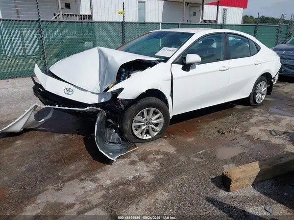4T1DAACK6TU210368 — 2026 Toyota Camry, фото 2 с аукциона IAAI, Передняя часть