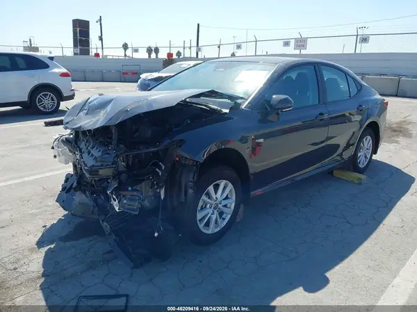 4T1DAACK0TU280755 — 2026 Toyota Camry, фото 2 с аукциона IAAI, Передняя часть