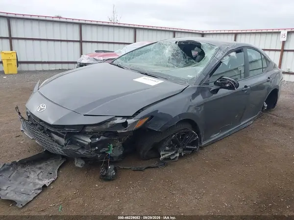 4T1DAACK6TU319395 — 2026 Toyota Camry, фото 2 с аукциона IAAI, Передняя часть