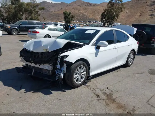 4T1DAACK8TU269891 — 2026 Toyota Camry, фото 2 с аукциона IAAI, Передняя часть