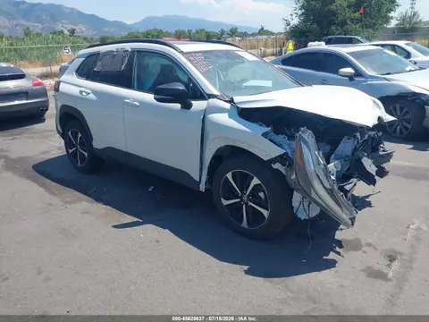 7MUFBABG7SV064160 — 2025 Toyota Corolla Cross Hybrid XSE, Опрокидывание (Rollover), фото до ремонта