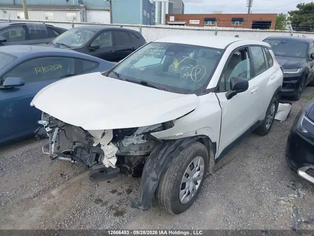 7MUAAABGXPV070040 — 2023 Toyota Corolla Cross L, фото 2 с аукциона IAAI 14.10.2026, Передняя часть