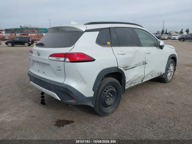 7MUBAABGXNV020563 — 2022 Toyota Corolla Cross LE, фото 4 с аукциона IAAI 13.10.2026, Правый бок
