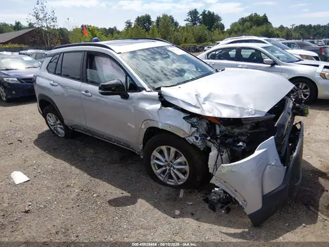 7MUBAABG2TV166422 — 2026 Toyota Corolla Cross LE, Передняя часть (Front End), фото до ремонта