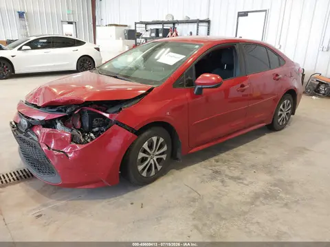 2021 Toyota Corolla Hybrid Le VIN JTDEAMDE9MJ002460 фото 2
