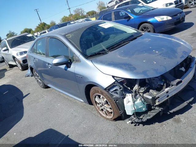 2021 Toyota Corolla Hybrid Le VIN JTDEAMDE9MJ028122 фото 1