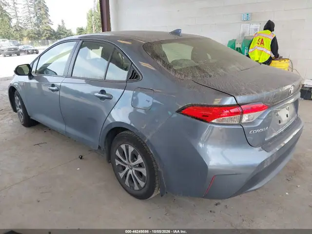 JTDEAMDEXMJ004248 — 2021 Toyota Corolla Hybrid LE, фото 3 с аукциона IAAI 14.10.2026, Передняя часть справа