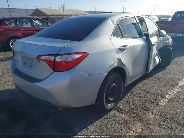 5YFBURHE4GP381711 — 2016 Toyota Corolla L, фото 4 с аукциона IAAI 29.09.2026, Естественный износ