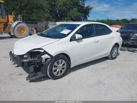 2018 Toyota COROLLA L VIN 2T1BURHE2JC984793 фото 2