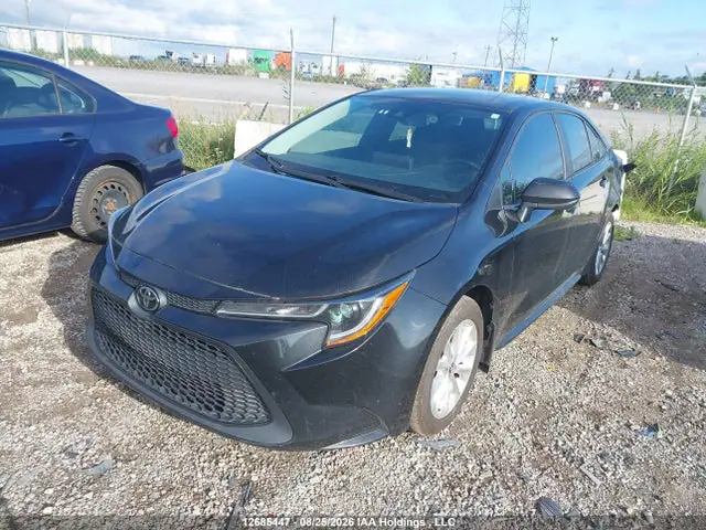 5YFBPMBE8NP299349 — 2022 Toyota Corolla LE/XLE, фото 2 с аукциона IAAI 13.10.2026, Задняя часть