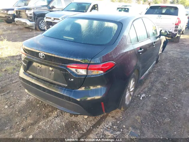 5YFBPMBE3NP295192 — 2022 Toyota Corolla LE/XLE, фото 4 с аукциона IAAI 13.10.2026, Передняя часть
