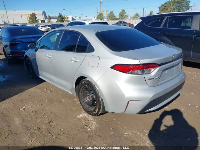 5YFBPMBE8NP322628 — 2022 Toyota Corolla LE/XLE, фото 3 с аукциона IAAI 14.10.2026, Град