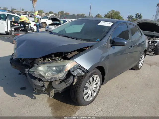 5YFBURHE8FP290844 — 2015 Toyota Corolla LE, фото 2 с аукциона IAAI 30.09.2026, Передняя часть