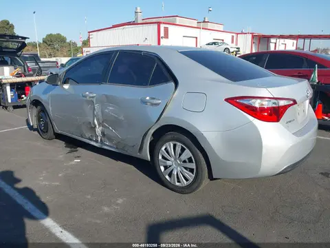 2015 Toyota COROLLA LE VIN 5YFBURHE0FP315364 фото 3