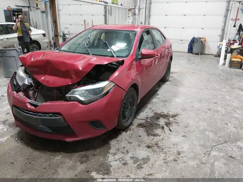 2016 Toyota COROLLA LE VIN 2T1BURHEXGC704742 фото 2