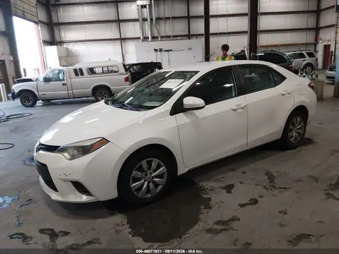 2016 Toyota COROLLA LE VIN 5YFBURHE0GP458557 фото 2
