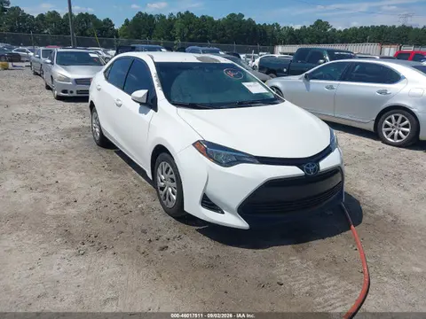 5YFBURHE7HP580981 — 2017 Toyota Corolla LE, Естественный износ (Normal Wear & Tear), фото до ремонта