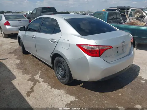 2017 Toyota COROLLA LE VIN 5YFBURHE2HP721682 фото 3