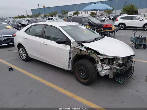 5YFBURHE1HP697908 — 2017 Toyota Corolla LE, Передняя часть справа (Right Front), фото до ремонта