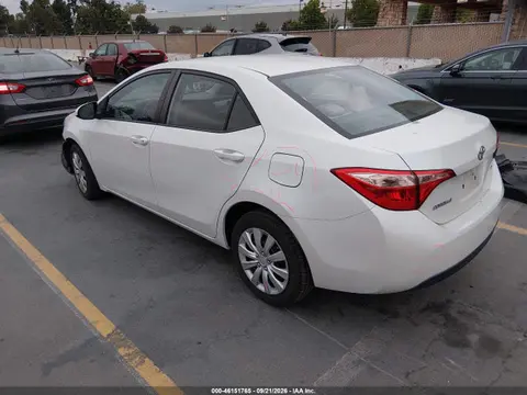 2017 Toyota COROLLA LE VIN 5YFBURHE1HP697908 фото 3