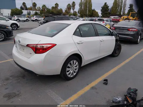 2017 Toyota COROLLA LE VIN 5YFBURHE1HP697908 фото 4