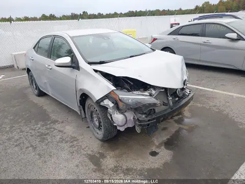 2T1BURHE0JC091053 — 2018 Toyota Corolla LE, Передняя часть (Front), фото до ремонта