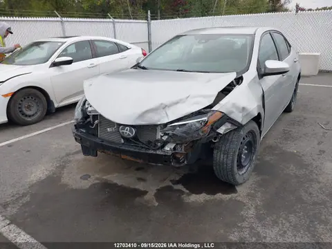 2018 Toyota COROLLA LE VIN 2T1BURHE0JC091053 фото 2