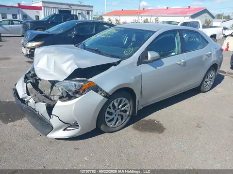 2018 Toyota COROLLA LE VIN 2T1BURHE6JC081837 фото 2