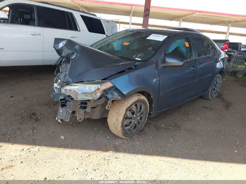 2018 Toyota COROLLA LE VIN 2T1BURHE9JC978795 фото 2