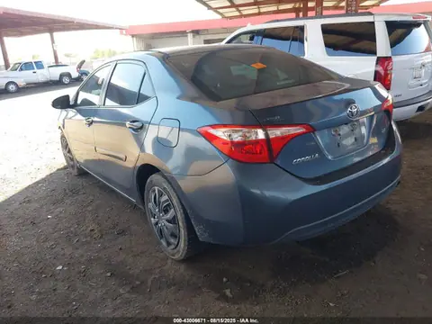 2018 Toyota COROLLA LE VIN 2T1BURHE9JC978795 фото 3