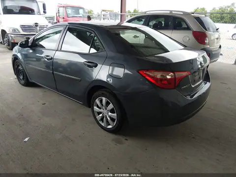 2018 Toyota COROLLA LE VIN 5YFBURHE0JP790036 фото 3