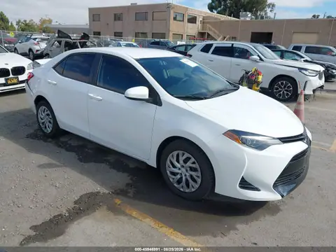 2T1BURHEXJC084241 — 2018 Toyota Corolla LE, Задняя часть (Rear), фото до ремонта