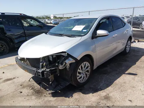 2018 Toyota COROLLA LE VIN 5YFBURHE8JP851715 фото 2