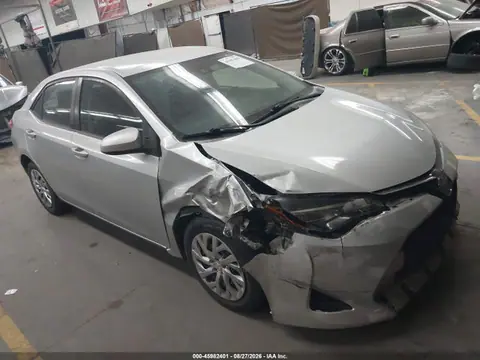 2T1BURHE1JC034327 — 2018 Toyota Corolla LE, Передняя часть (Front End), фото до ремонта