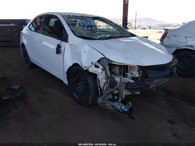 2T1BURHE5JC075043 — 2018 Toyota Corolla LE, Передняя часть (Front End), фото до ремонта