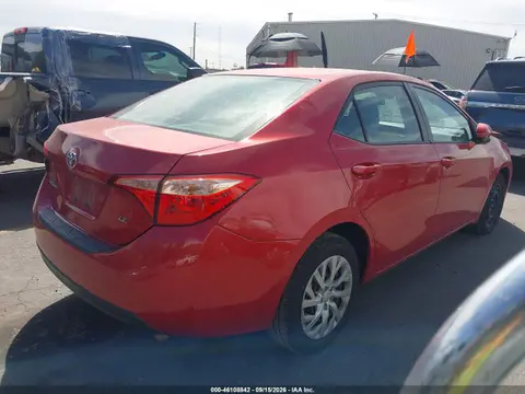 2018 Toyota COROLLA LE VIN 2T1BURHE7JC119981 фото 4