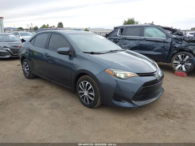 2018 Toyota COROLLA LE VIN 2T1BURHE4JC033088 фото 1