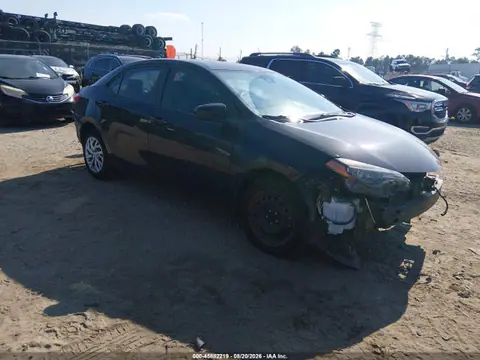5YFBURHEXKP868579 — 2019 Toyota Corolla LE, Передняя часть (Front & Rear), фото до ремонта