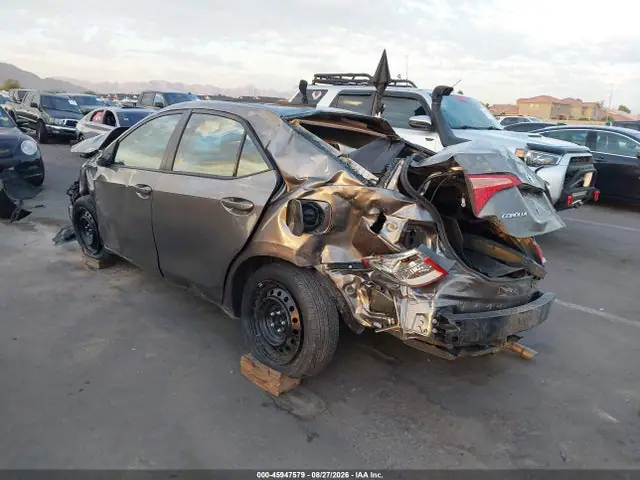 2T1BURHE6KC182443 — 2019 Toyota Corolla LE, фото 3 с аукциона IAAI 13.10.2026, Опрокидывание
