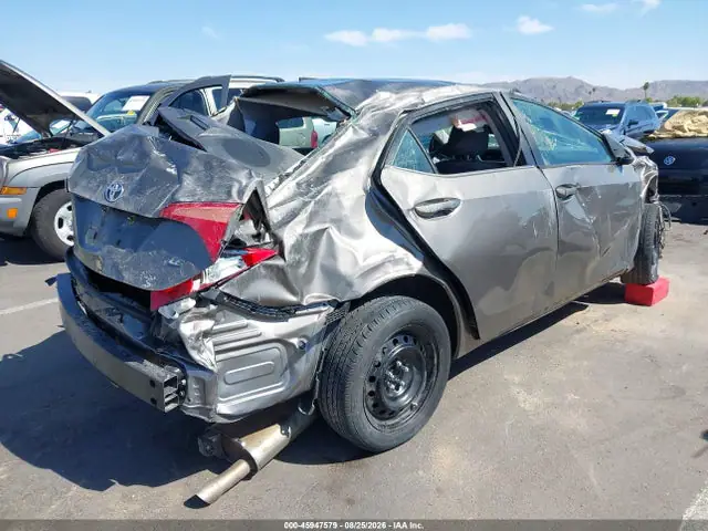 2T1BURHE6KC182443 — 2019 Toyota Corolla LE, фото 4 с аукциона IAAI 13.10.2026, Опрокидывание