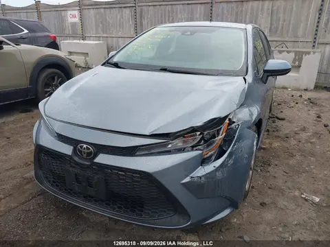 2020 Toyota COROLLA LE VIN 5YFBPRBEXLP046205 фото 2