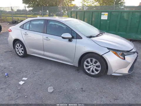 5YFEPRAE8LP070307 — 2020 Toyota Corolla LE, Передняя часть слева (Left Front), фото до ремонта