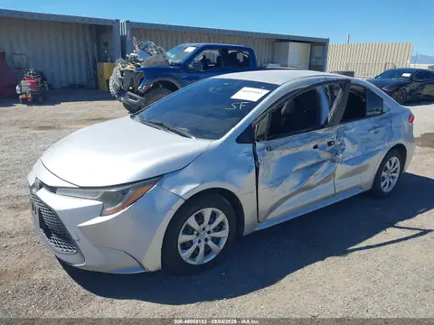 2020 Toyota COROLLA LE VIN JTDEPRAE7LJ067578 фото 2